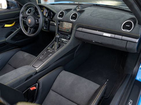 Used 2025 Porsche 718 Boxster Spyder RS RWD image 2
