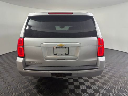 Used 2019 Chevrolet Suburban LT AWD/4WD image 16