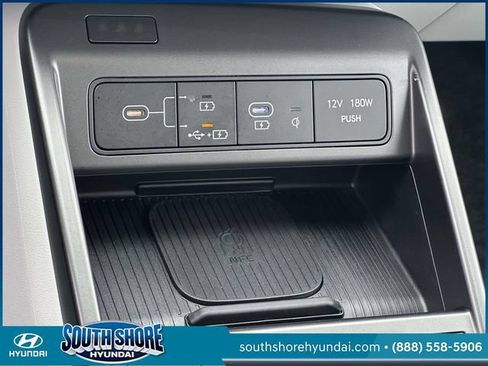 Certified 2025 Hyundai Kona SEL AWD/4WD image 35