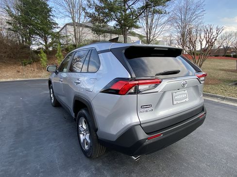 Certified 2023 Toyota RAV4 XLE w/ Convenience Package image 6