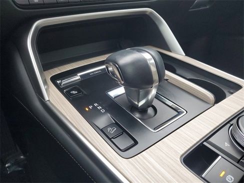 Certified 2024 MAZDA CX-90 Plug-In Hybrid w/ Preferred image 32