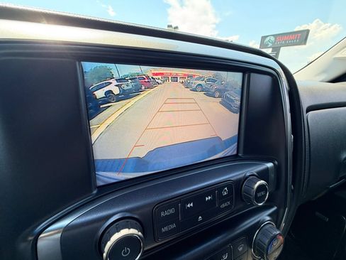 Used 2018 Chevrolet Silverado 1500 LTZ Z71 w/ LTZ Plus Package AWD/4WD image 18