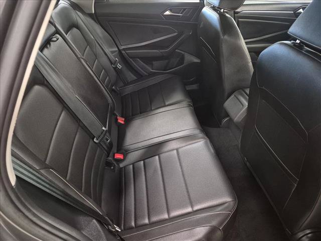 Used 2024 Volkswagen Jetta SE FWD image 18