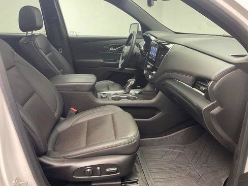 Used 2023 Chevrolet Traverse High Country w/ LPO, Floor Liner Package AWD/4WD image 27