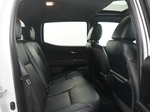 Used 2021 Toyota Tacoma TRD Pro AWD/4WD image 12