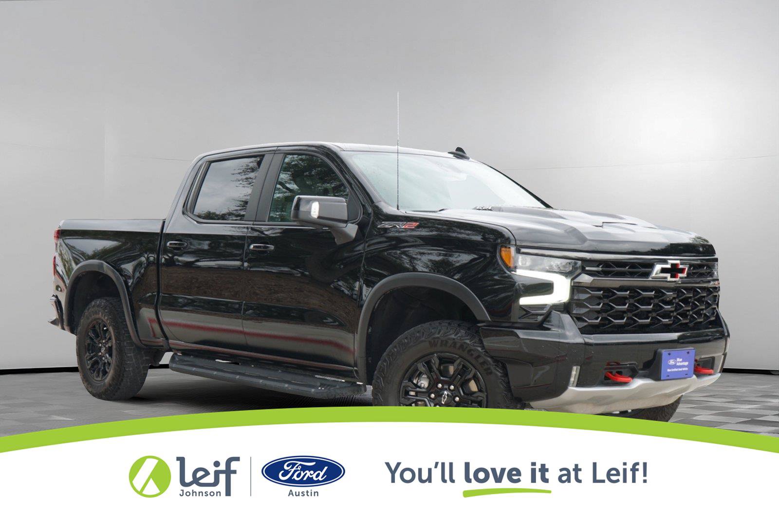 Used 2024 Chevrolet Silverado 1500 ZR2 w/ Technology Package AWD/4WD image 1
