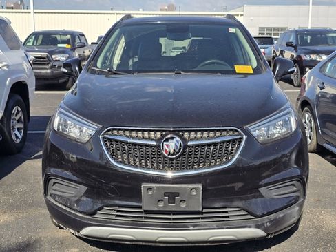 Used 2018 Buick Encore Preferred image 2