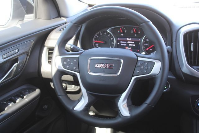 Used 2024 GMC Terrain SLT w/ Infotainment Package II FWD image 23
