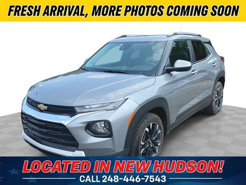 Used 2023 Chevrolet TrailBlazer LT w/ Convenience Package FWD image 1