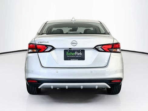 Used 2025 Nissan Versa SV FWD image 7