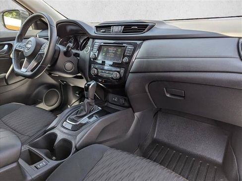 Used 2018 Nissan Rogue SV w/ Premium Package AWD/4WD image 21
