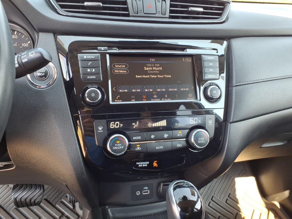 Certified 2019 Nissan Rogue SV AWD/4WD image 10