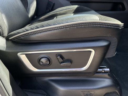 Used 2024 RAM 1500 Laramie image 9