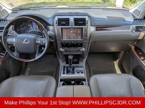 Used 2017 Lexus GX 460 Premium w/ Premium Package AWD/4WD image 14