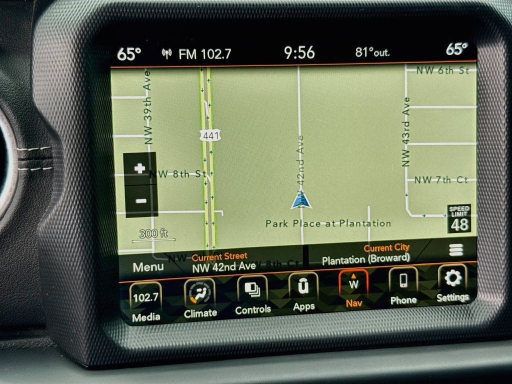 Used 2023 Jeep Wrangler Unlimited Sahara AWD/4WD image 14