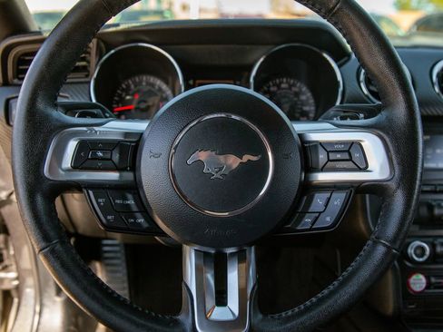 Used 2017 Ford Mustang Coupe image 16