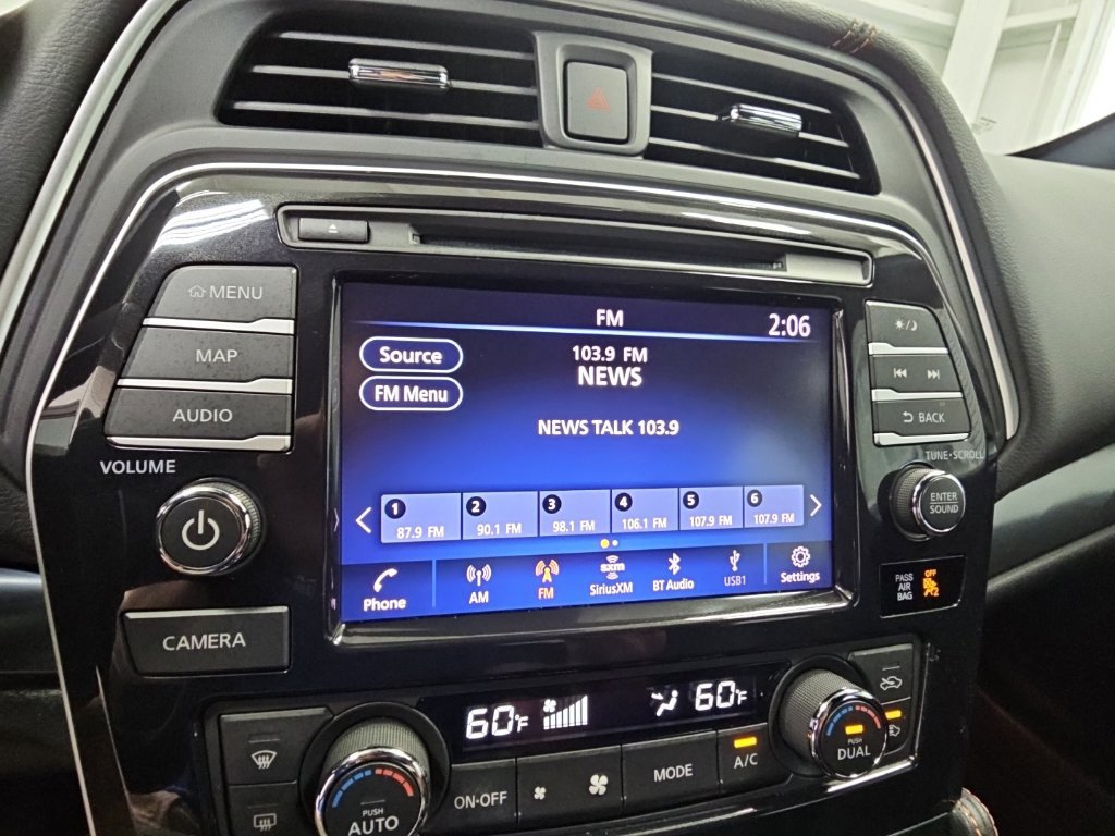 Used 2023 Nissan Maxima SR w/ Sport Mat Group FWD image 16