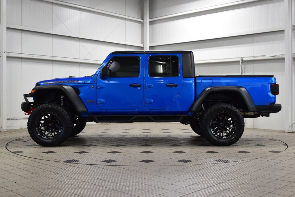 Used 2025 Jeep Gladiator Rubicon w/ Safety Group AWD/4WD image 4