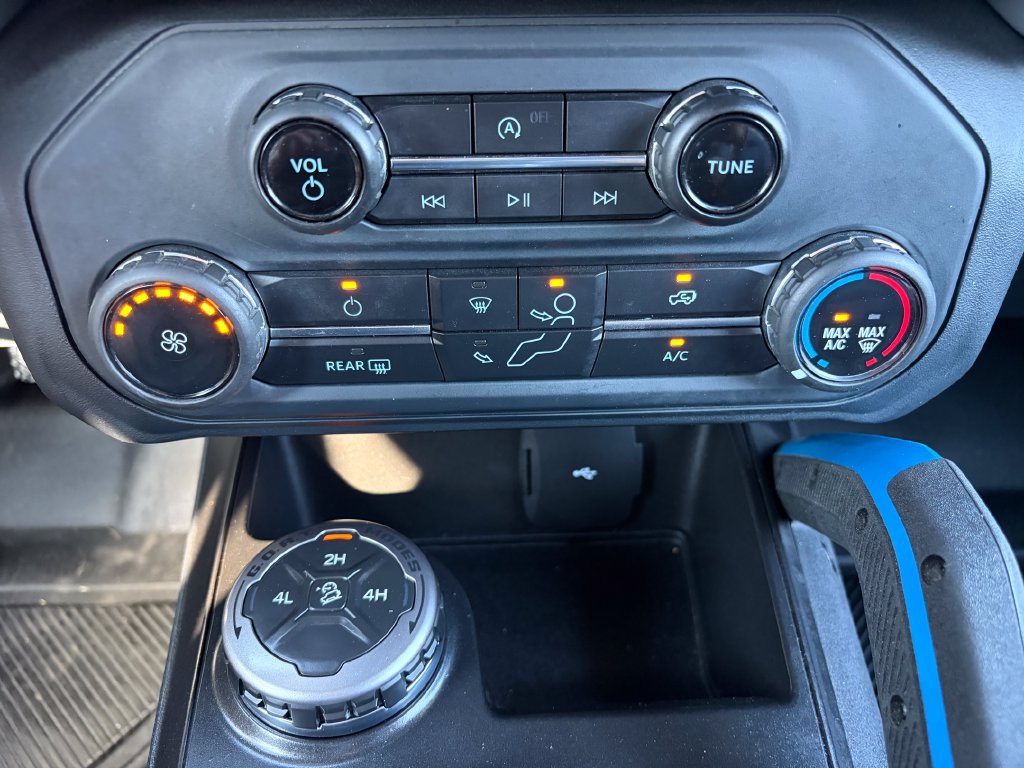 Used 2022 Ford Bronco Black Diamond AWD/4WD image 24