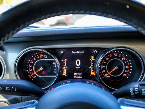 Used 2020 Jeep Wrangler Unlimited Sahara AWD/4WD image 19