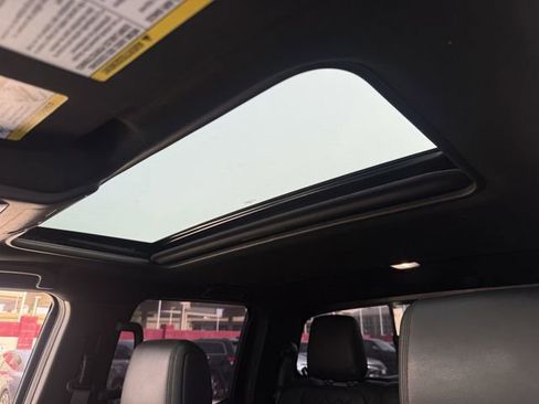 Used 2022 Nissan Frontier PRO-4X w/ Pro-4X Premium Package AWD/4WD image 25