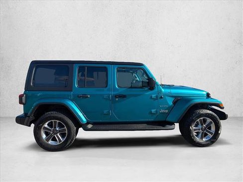 Used 2020 Jeep Wrangler Unlimited Sahara AWD/4WD image 4