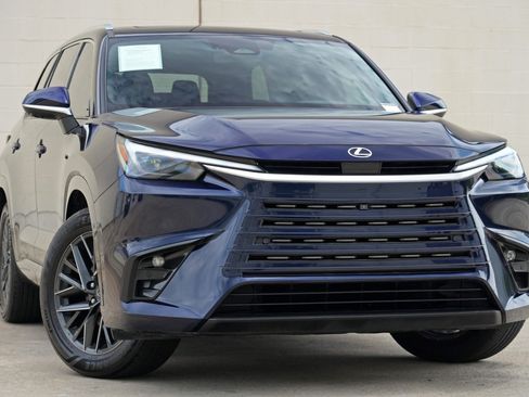Used 2024 Lexus TX 350 FWD w/ Technology Package image 4