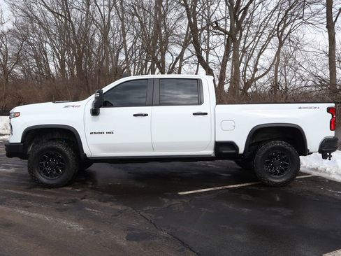 Certified 2024 Chevrolet Silverado 2500 ZR2 w/ ZR2 Bison Edition image 5