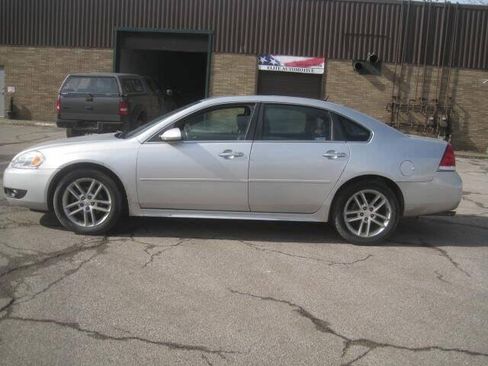 Used 2014 Chevrolet Impala LTZ FWD image 7