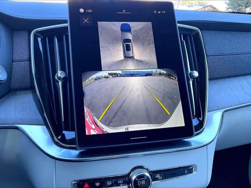 New 2026 Volvo XC90 T8 Ultra w/ Protection Package Premier image 20