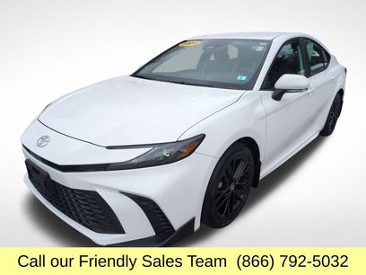 Used 2025 Toyota Camry SE w/ Convenience Package