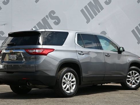 Used 2019 Chevrolet Traverse LS w/ LPO, Floor Liner Package FWD image 5