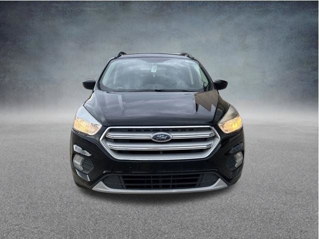 Used 2018 Ford Escape SE w/ SE Sync 3 Package FWD image 2