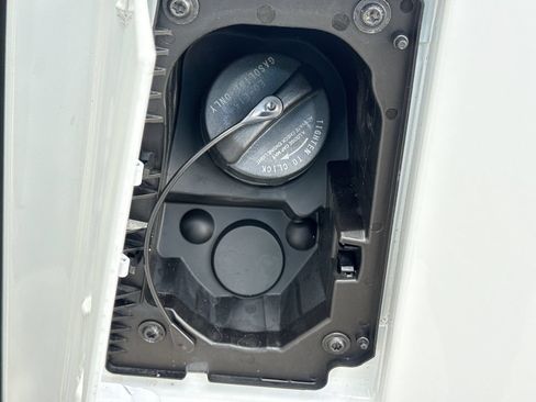 New 2026 RAM ProMaster 2500 w/ Convenience Group FWD image 33