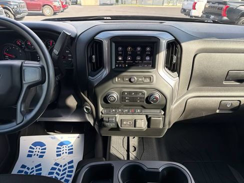 Used 2024 Chevrolet Silverado 1500 Custom w/ LPO, Dark Essentials Package AWD/4WD image 17