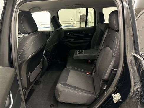 Certified 2023 Jeep Grand Cherokee Laredo image 22