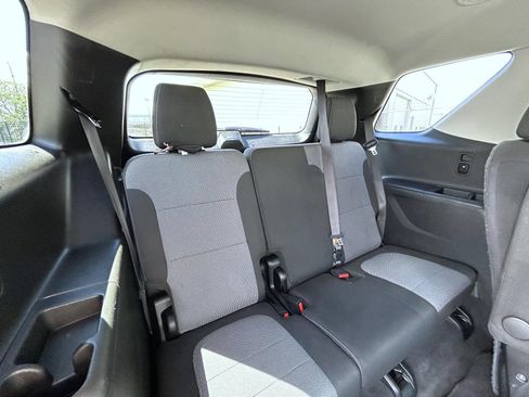 Used 2019 Chevrolet Traverse LT AWD/4WD image 21