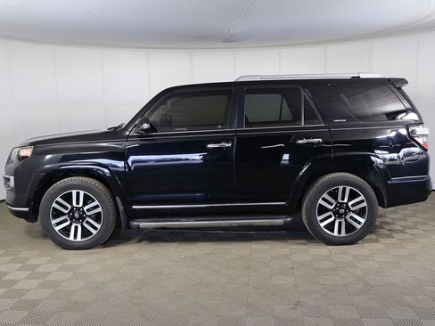 Used 2018 Toyota 4Runner Limited AWD/4WD image 12