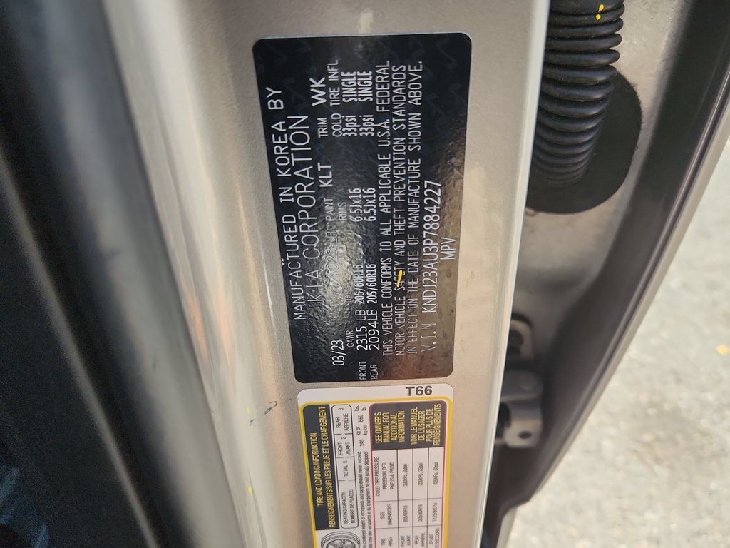 Used 2023 Kia Soul LX w/ Option Group 015 FWD image 17