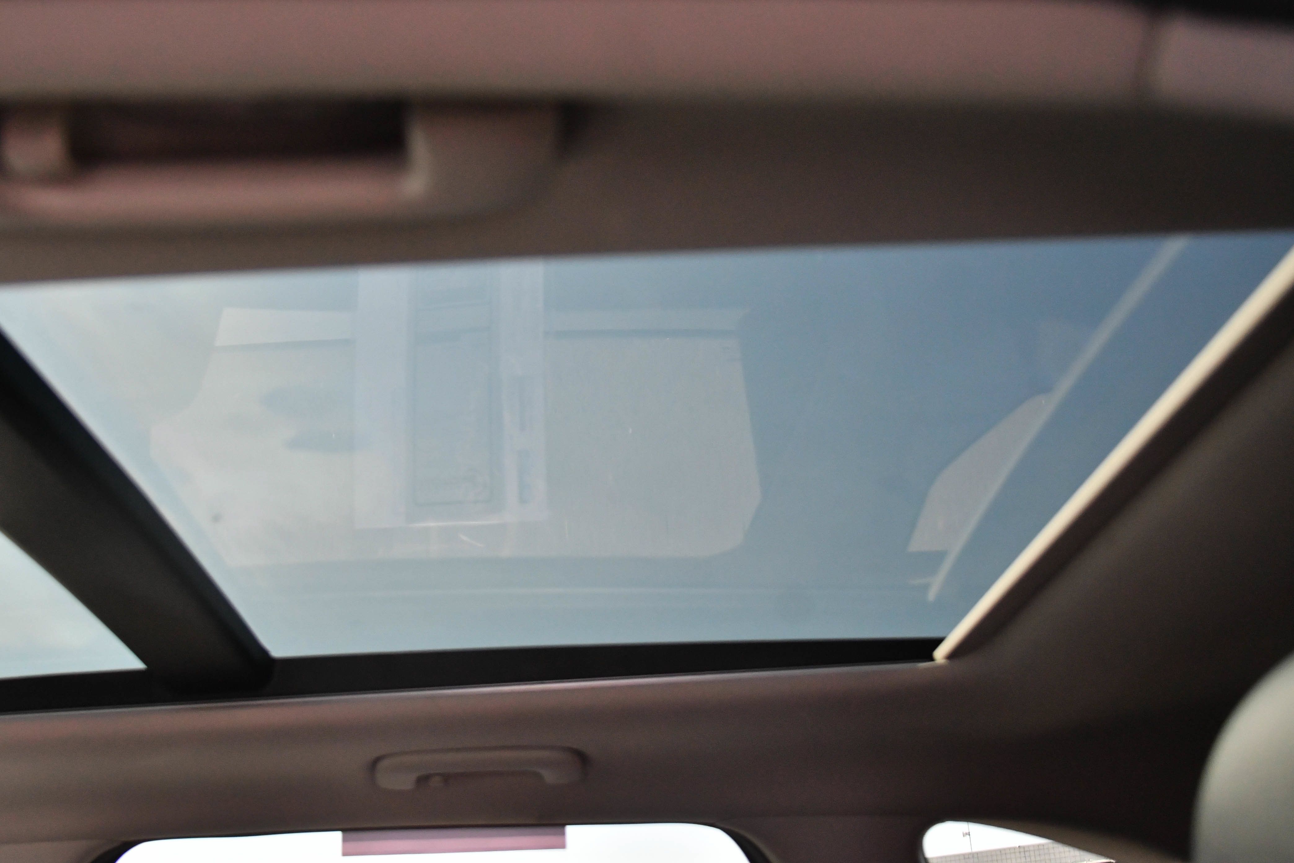 Used 2022 Kia Sorento S w/ Panoramic Sunroof Package FWD image 37