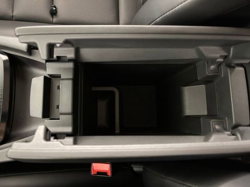 Used 2021 Nissan Rogue SV w/ Premium Package FWD image 25
