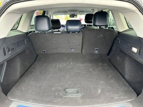 Used 2024 Lincoln Nautilus Reserve image 28