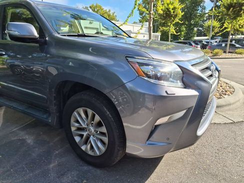 Used 2018 Lexus GX 460 Premium AWD/4WD image 8