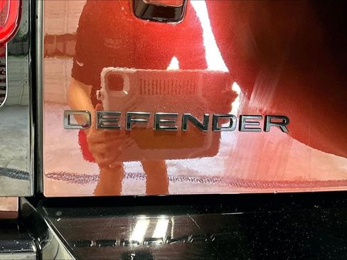 Used 2025 Land Rover Defender 110 Sedona Red Edition image 40