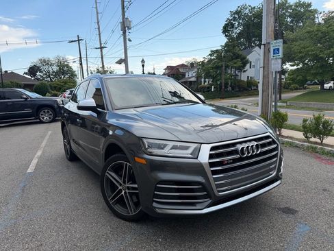 Used 2020 Audi SQ5 Premium Plus w/ Premium Plus Package AWD/4WD image 1