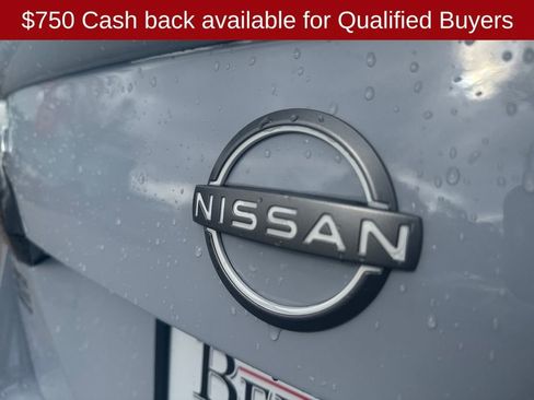 New 2025 Nissan Versa SR w/ Trunk Package image 41
