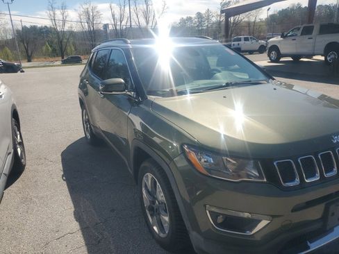 Used 2020 Jeep Compass Limited image 4
