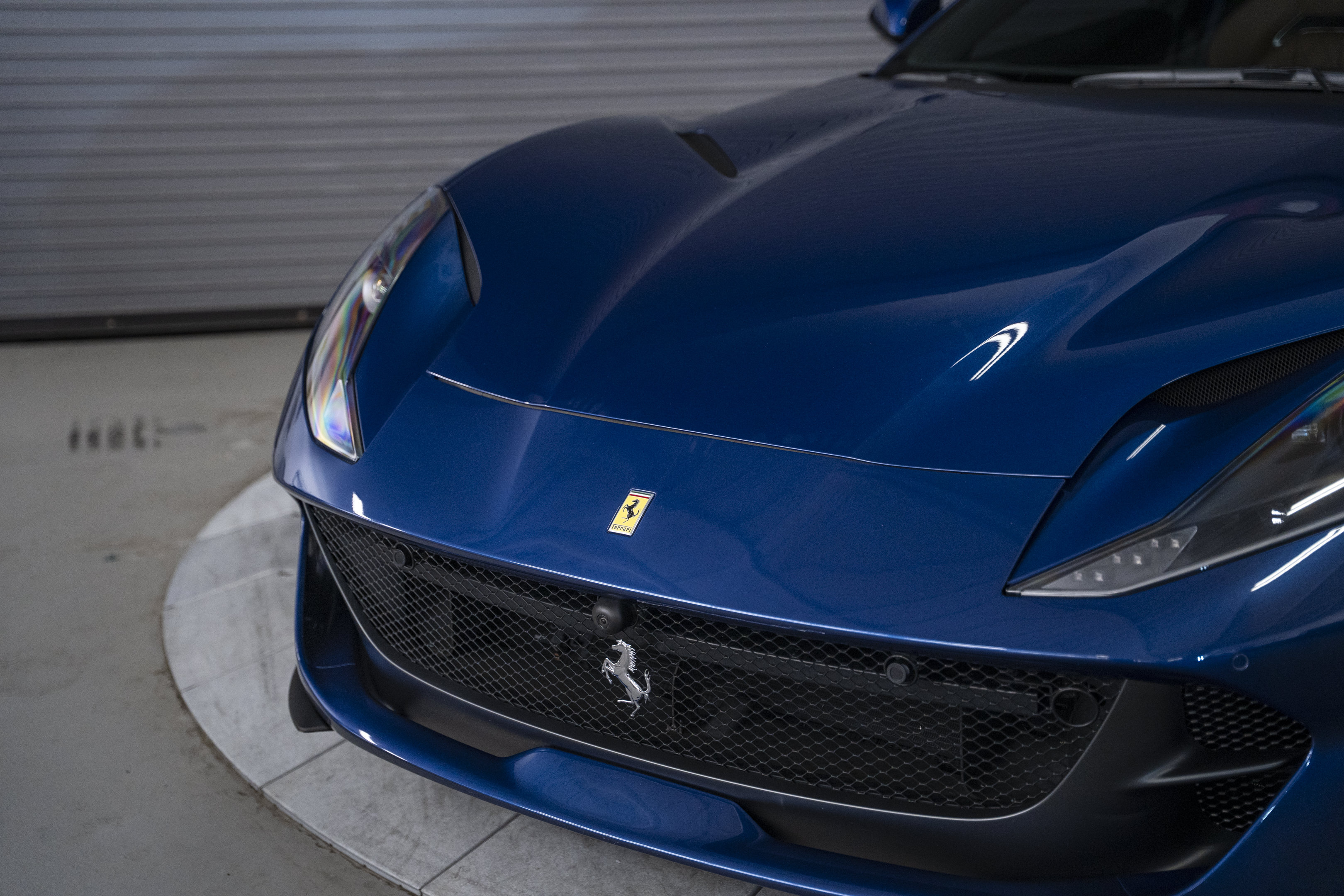Used 2019 Ferrari 812 Superfast RWD image 10