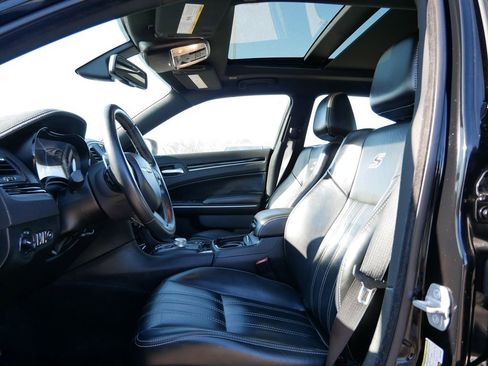 Used 2017 Chrysler 300 S w/ 300S Premium Group image 11