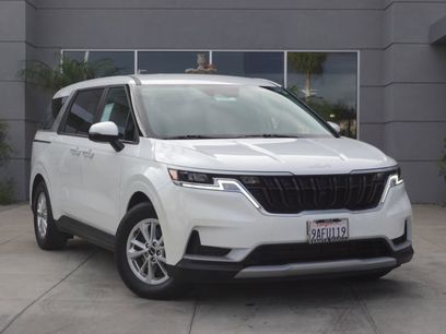 Certified 2022 Kia Carnival LX
